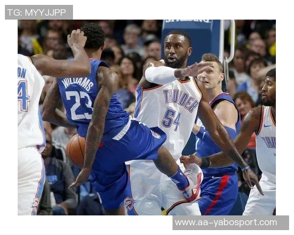 字母哥与特纳拒绝讨论最后一回合裁判判罚以避免联盟罚款